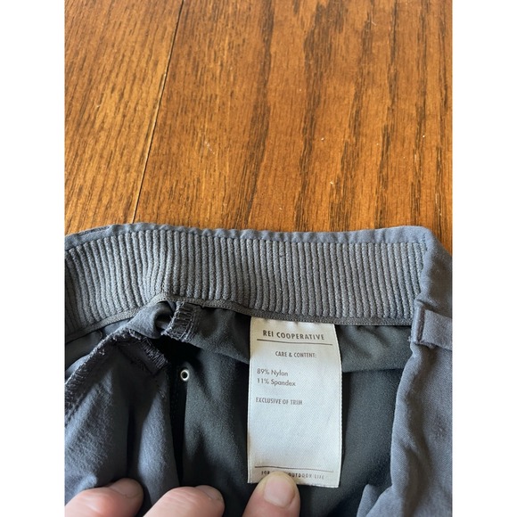 REI Co-op Shorts Gray n Green Men's Hiking Athletic Cooperative, Size 38, 2 Pair - Picture 5 of 13